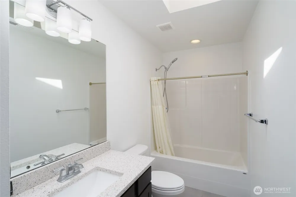 3346 Inverness Street Mount Vernon, WA 98273
