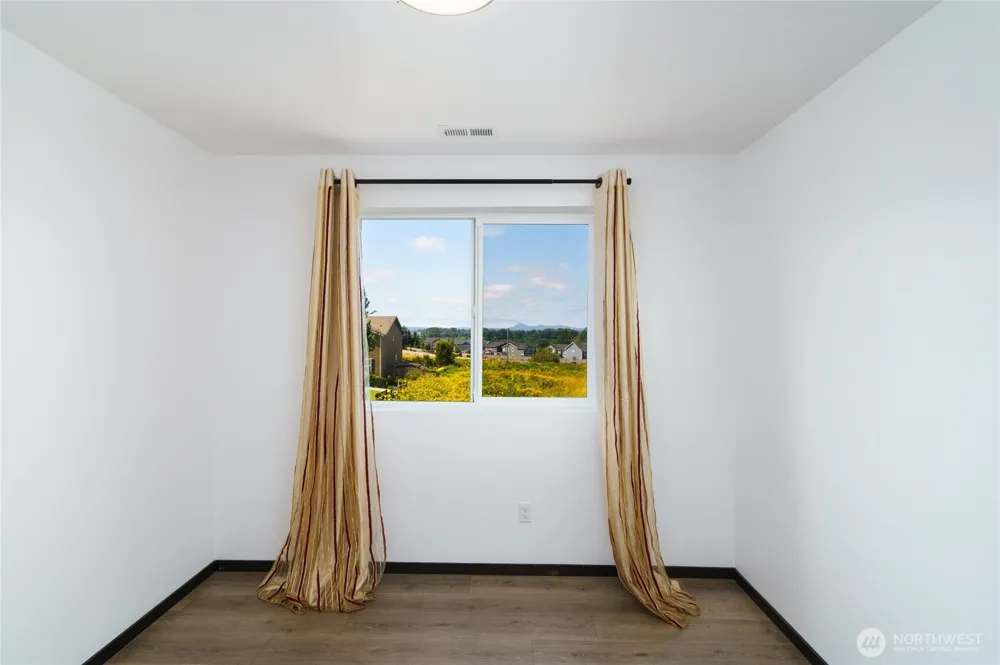 3346 Inverness Street Mount Vernon, WA 98273