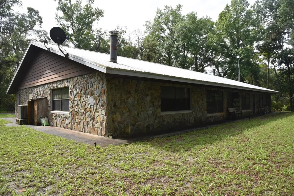 8650 NW 136TH AVENUE Chiefland, FL 32626