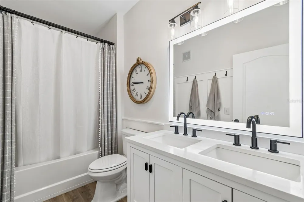 1640 VILLA CAPRI CIRCLE #208 Odessa, FL 33556
