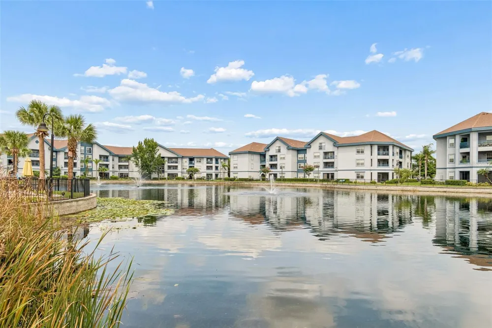 1640 VILLA CAPRI CIRCLE #208 Odessa, FL 33556