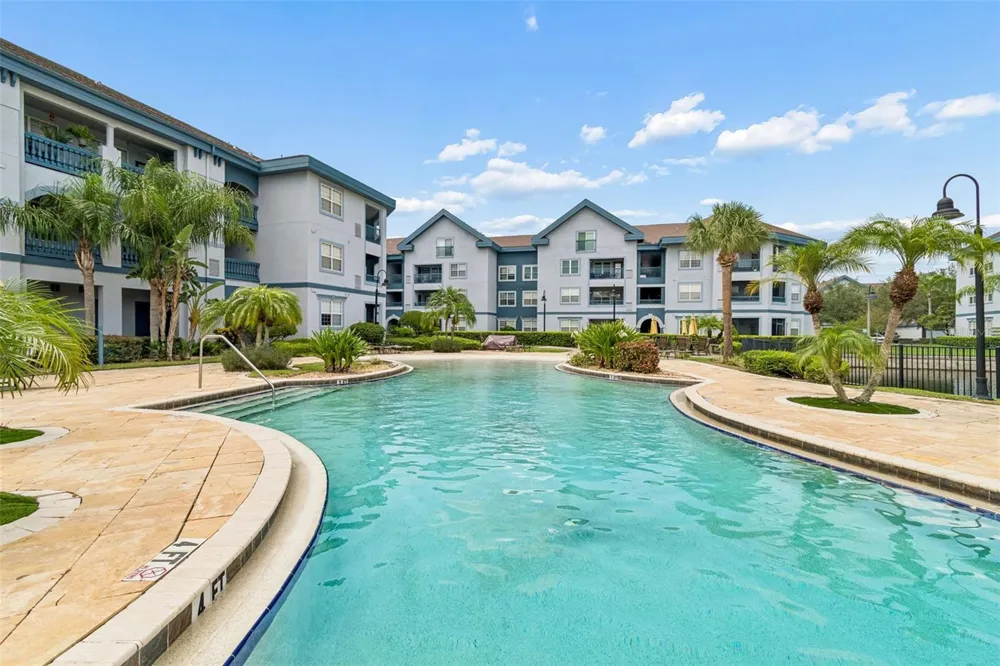 1640 VILLA CAPRI CIRCLE #208 Odessa, FL 33556