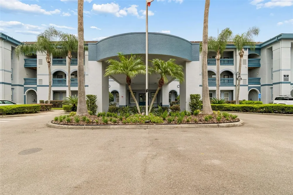 1640 VILLA CAPRI CIRCLE #208 Odessa, FL 33556