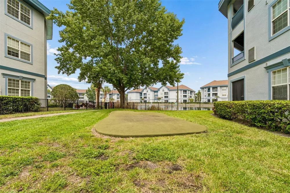 1640 VILLA CAPRI CIRCLE #208 Odessa, FL 33556