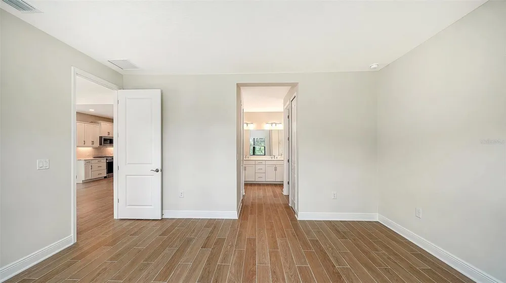 333 POTENZA LOOP Nokomis, FL 34275