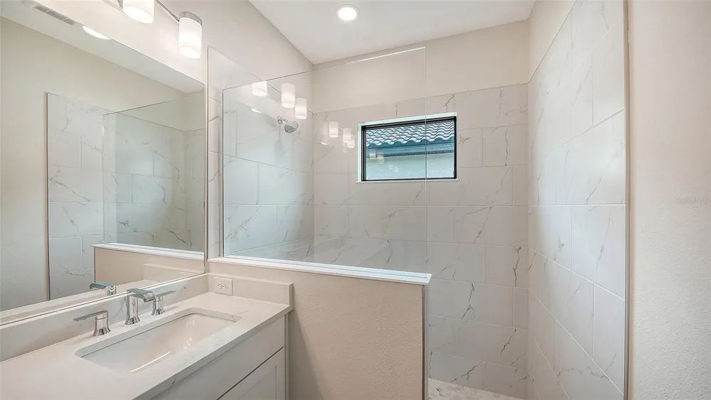 333 POTENZA LOOP Nokomis, FL 34275