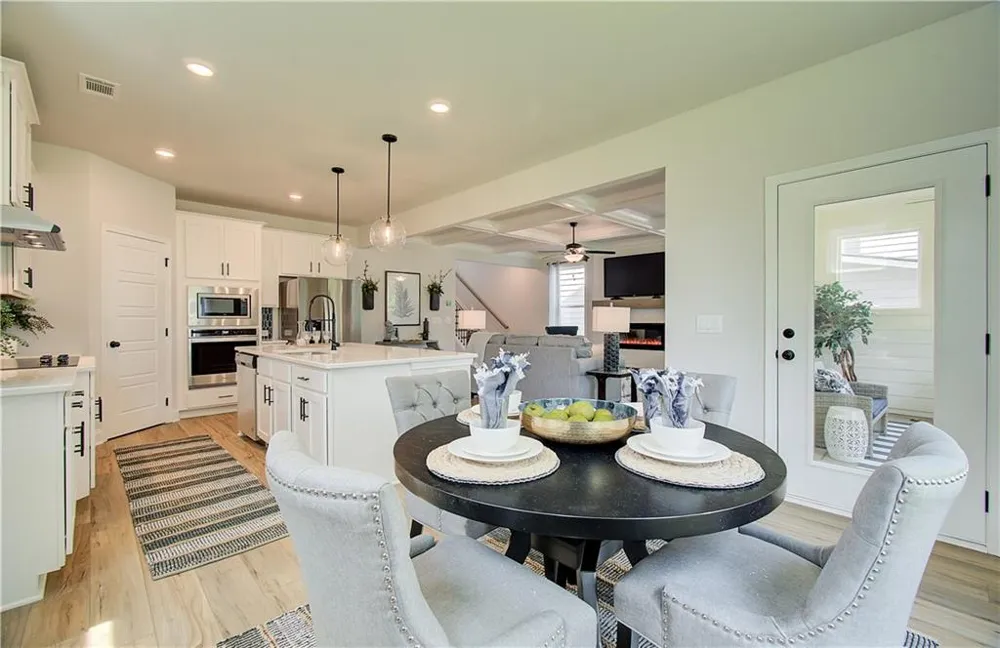 97 Avian Way Auburn, GA 30011