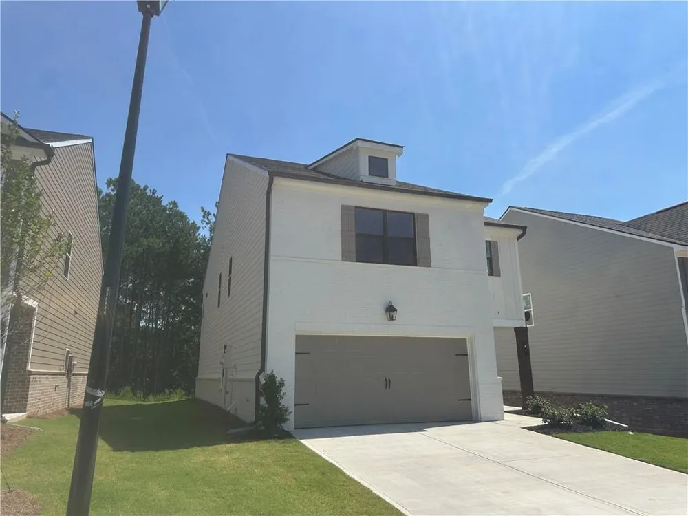 97 Avian Way Auburn, GA 30011