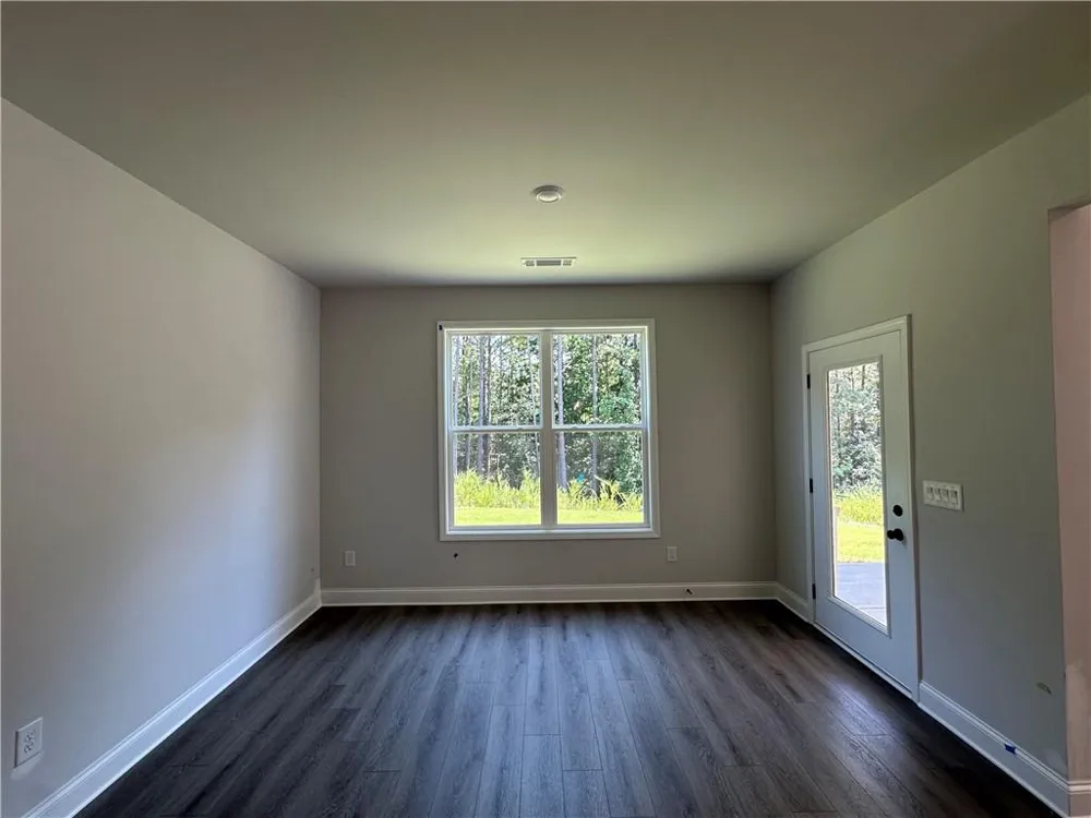 97 Avian Way Auburn, GA 30011