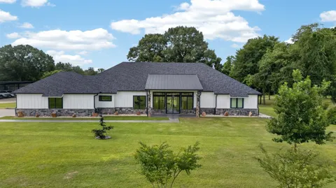 10255 County Road 137