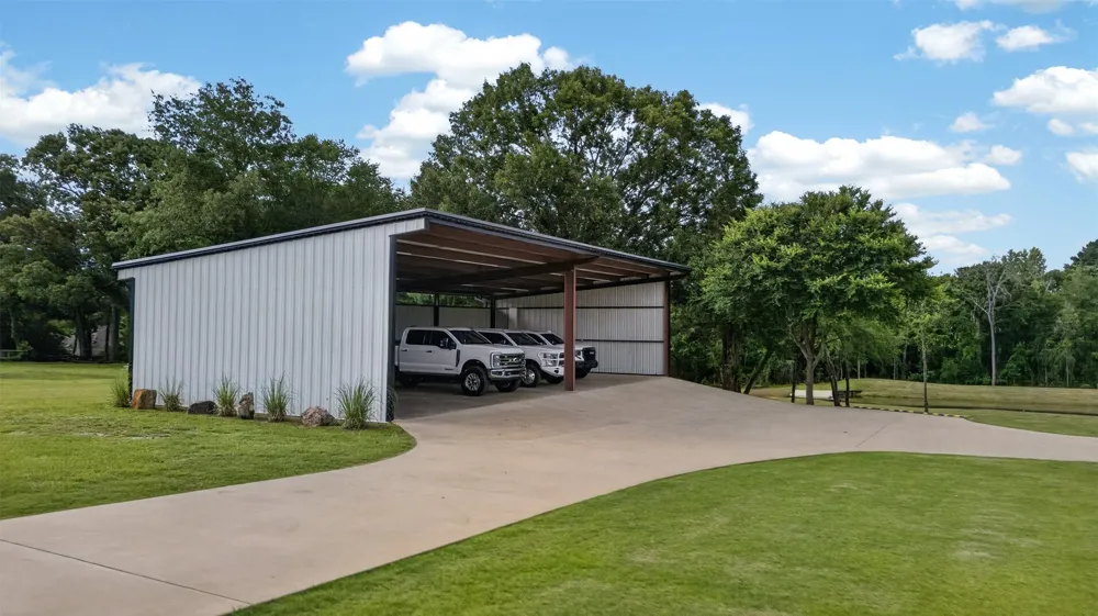 10255 County Road 137 Flint, TX 75762