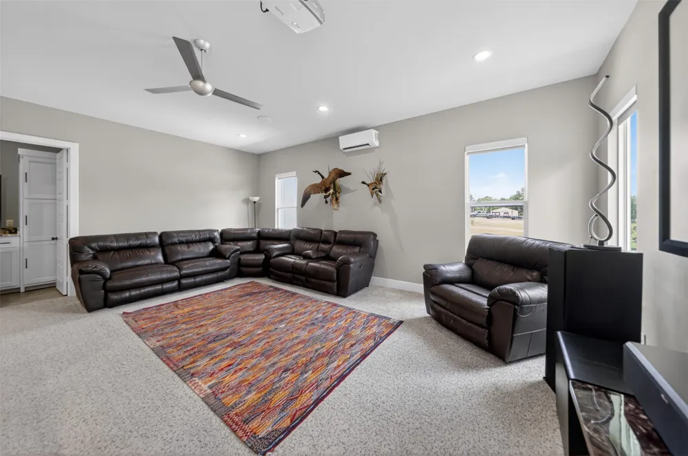 10255 County Road 137 Flint, TX 75762
