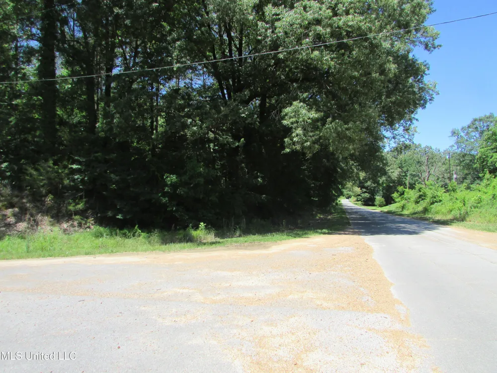 Vaughn Road & Bend Road Vaughan, MS 39179