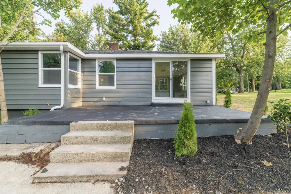 512 Green Street Dowagiac, MI 49047