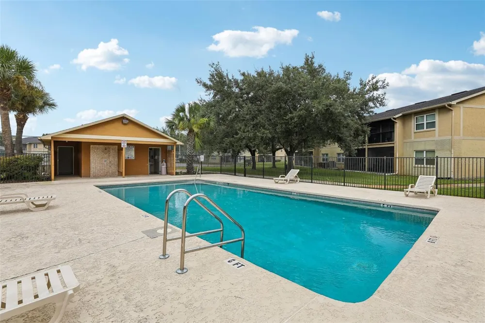 9902 TURF WAY #6 Orlando, FL 32837