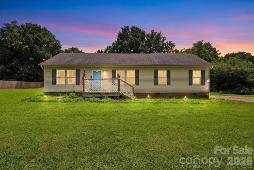 121 Pine State Road Troutman, NC 28166