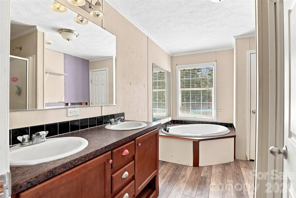 121 Pine State Road Troutman, NC 28166