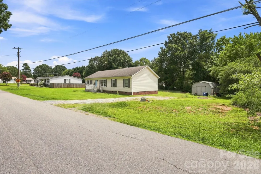 121 Pine State Road Troutman, NC 28166