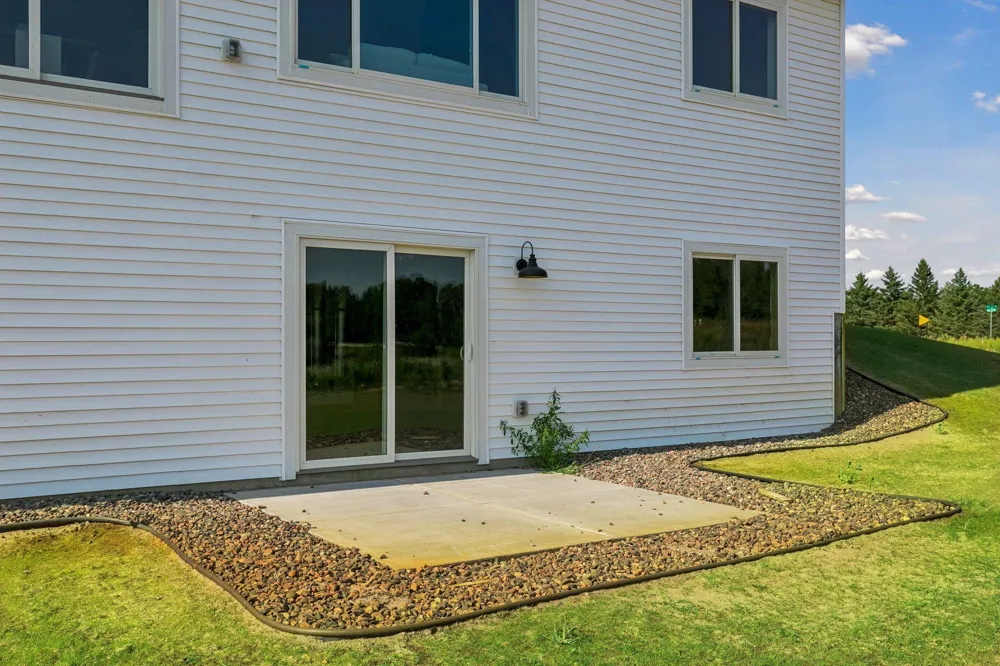 2950 219th Avenue NE East Bethel, MN 55011