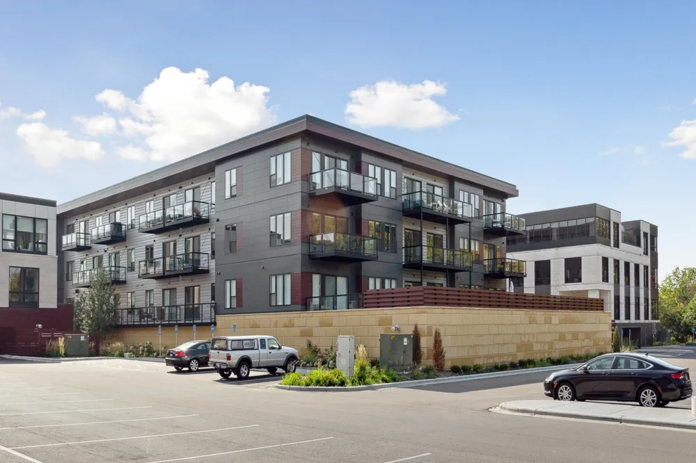 253 Lake Street E #305 Wayzata, MN 55391
