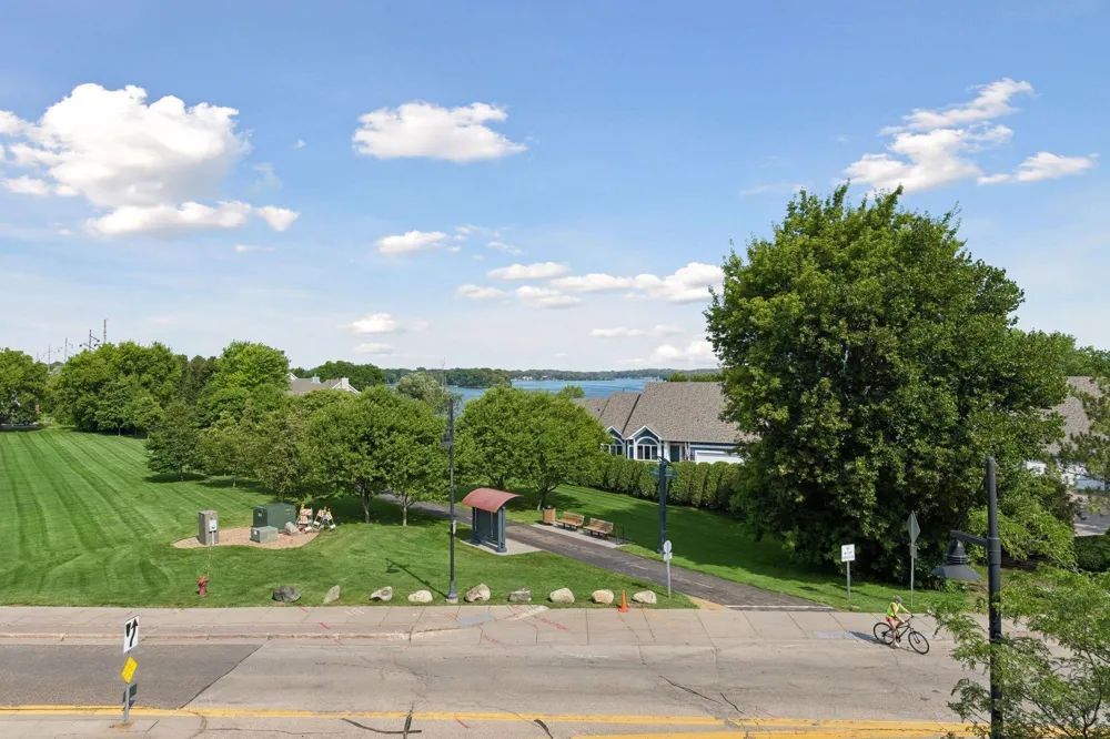 4201 Sunset Drive #N305 Spring Park, MN 55384