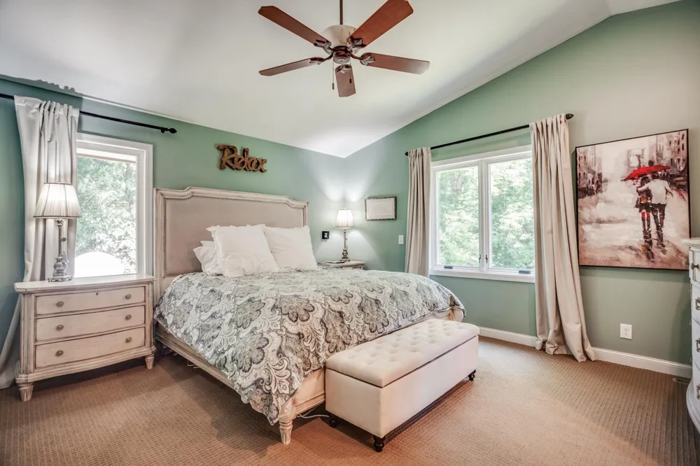1395 Farmdale Road Mendota Heights, MN 55118