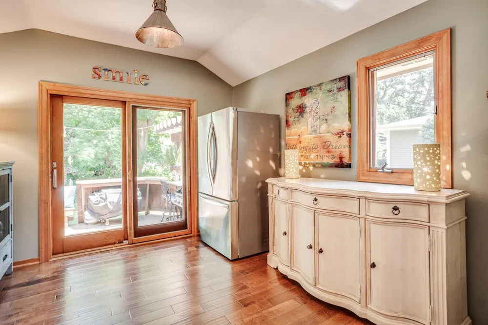 1395 Farmdale Road Mendota Heights, MN 55118