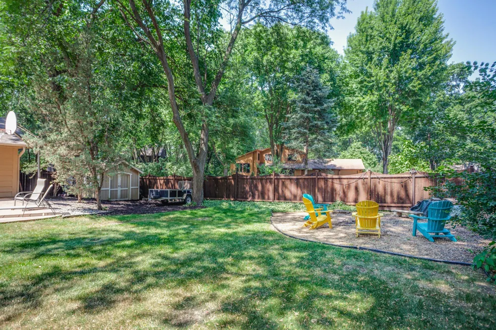 1395 Farmdale Road Mendota Heights, MN 55118