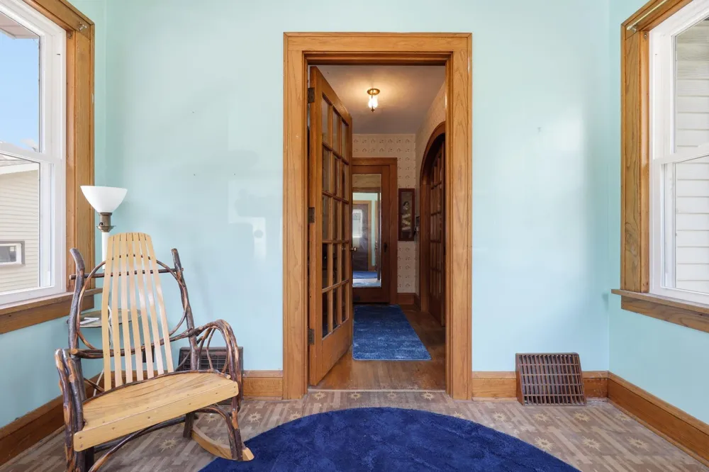 120 Park Place W Norwood Young America, MN 55368