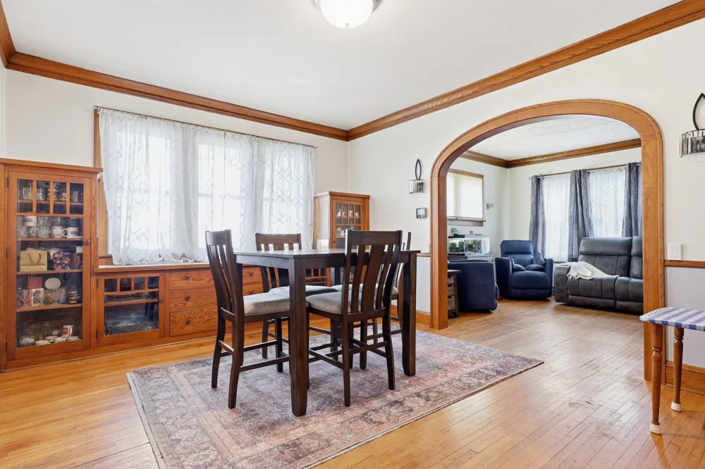 120 Park Place W Norwood Young America, MN 55368