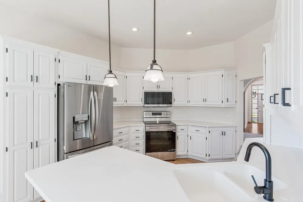 10471 Spyglass Drive Eden Prairie, MN 55347