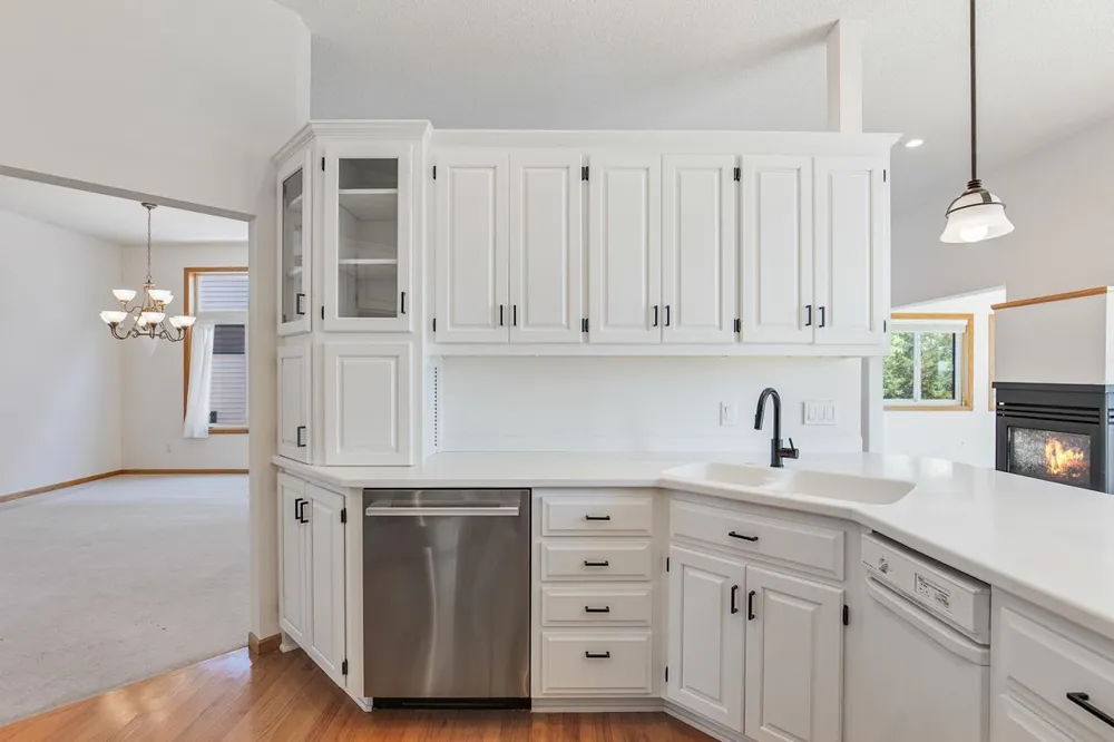 10471 Spyglass Drive Eden Prairie, MN 55347