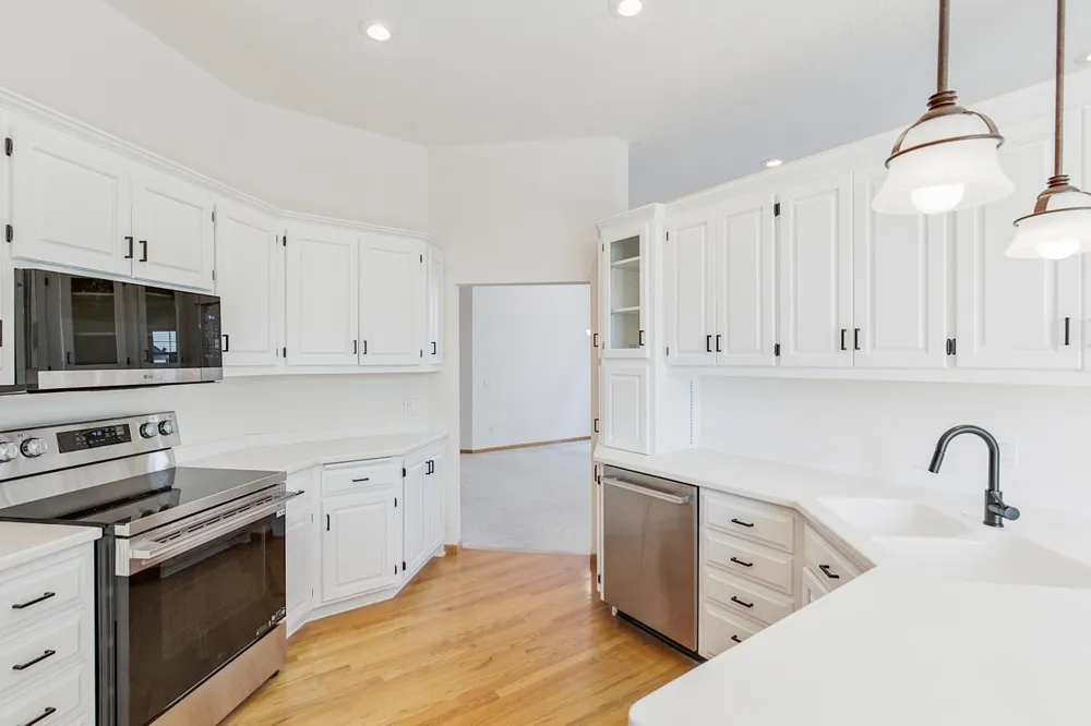10471 Spyglass Drive Eden Prairie, MN 55347