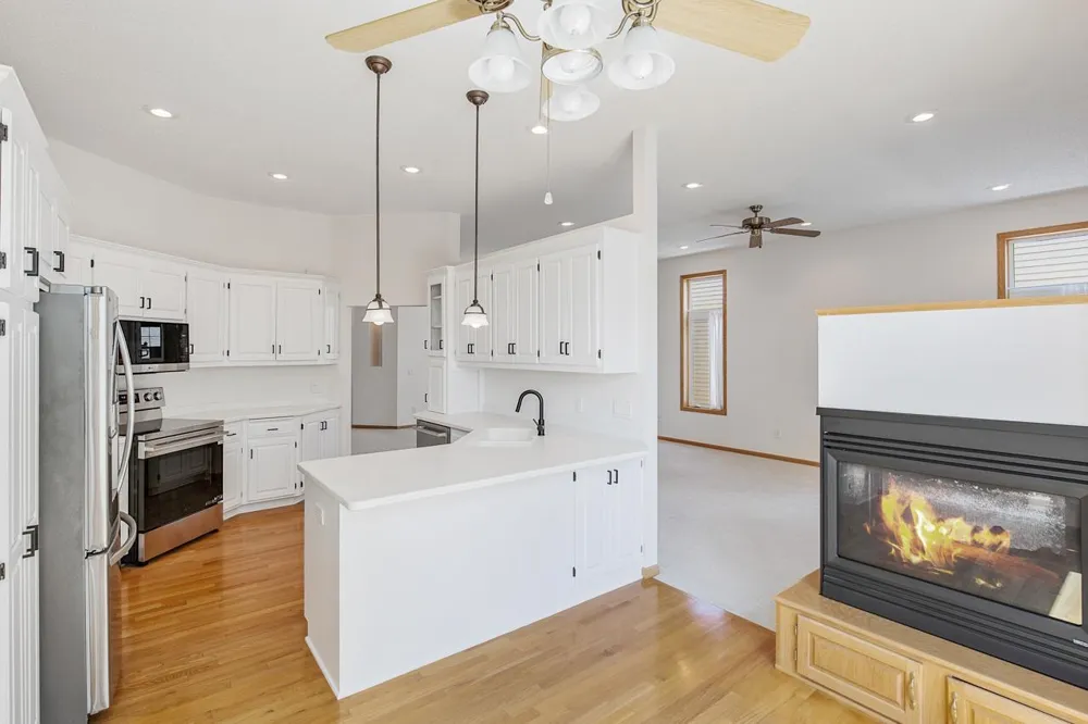 10471 Spyglass Drive Eden Prairie, MN 55347