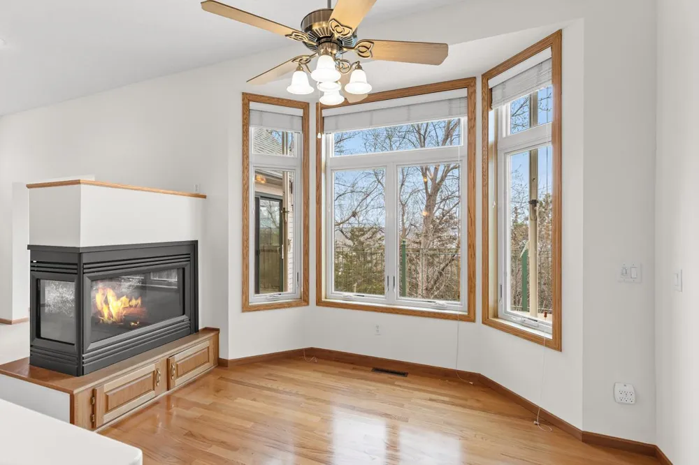 10471 Spyglass Drive Eden Prairie, MN 55347