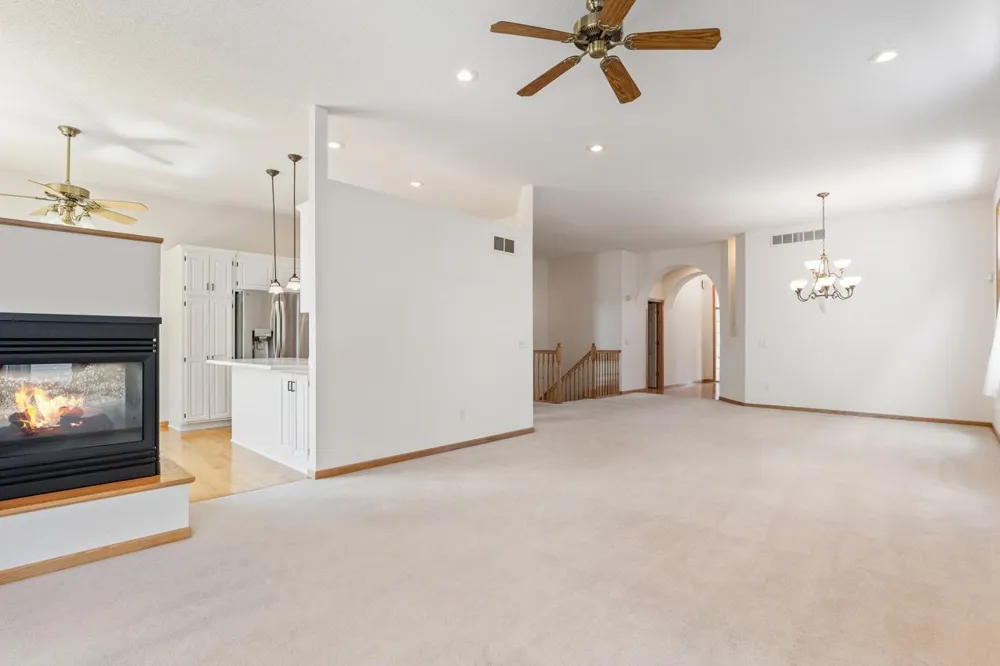 10471 Spyglass Drive Eden Prairie, MN 55347