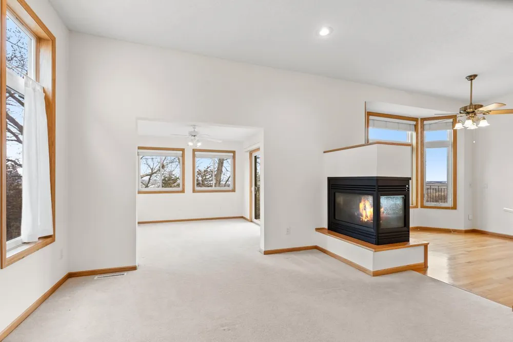 10471 Spyglass Drive Eden Prairie, MN 55347