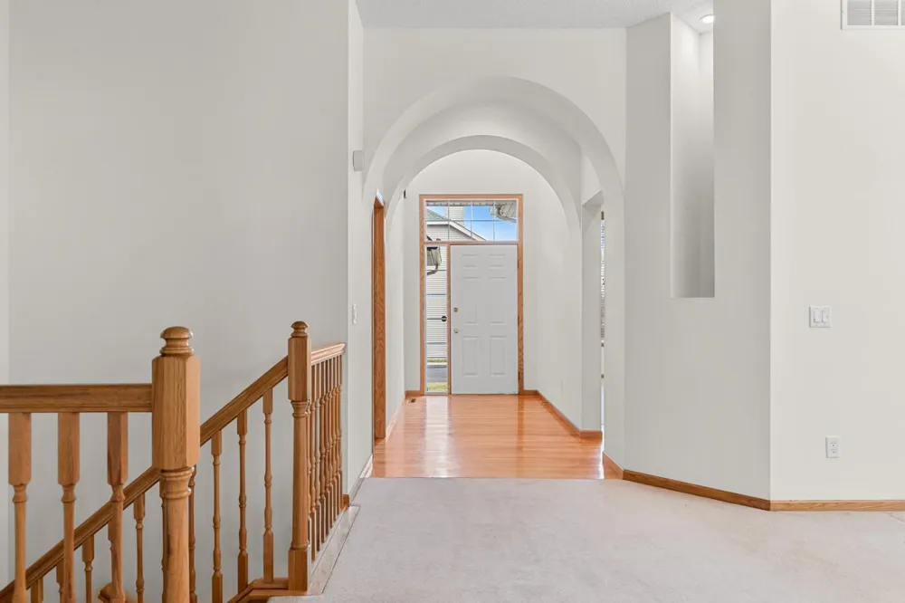 10471 Spyglass Drive Eden Prairie, MN 55347