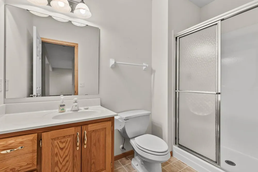10471 Spyglass Drive Eden Prairie, MN 55347
