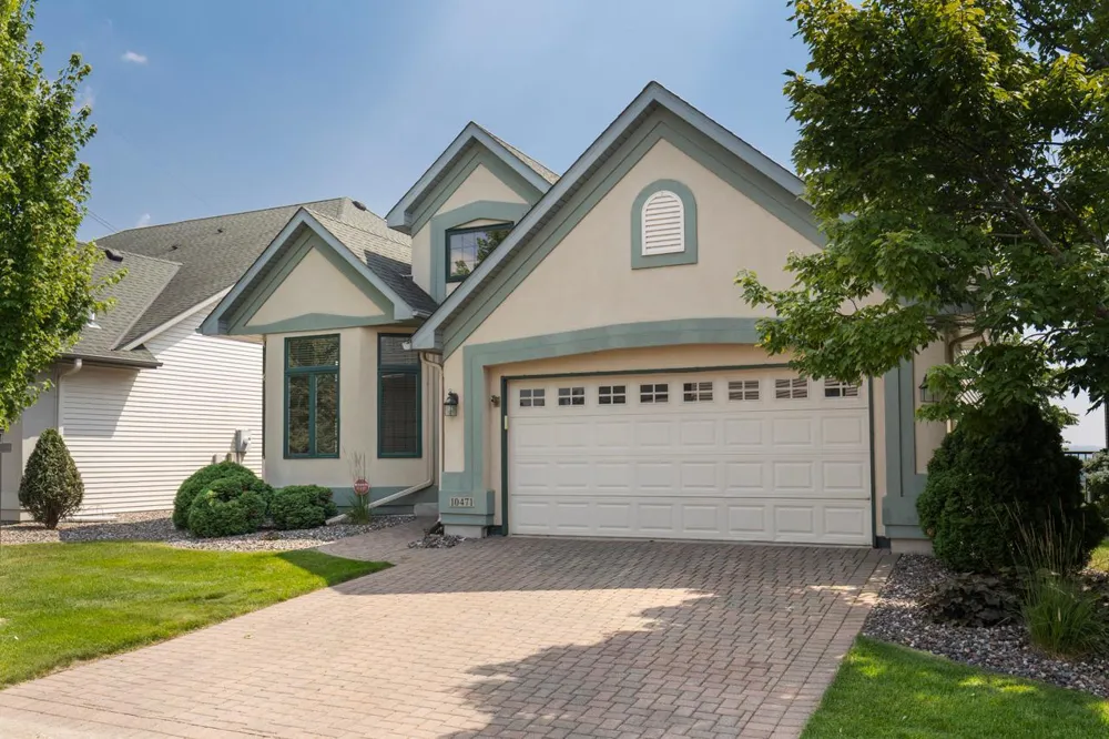 10471 Spyglass Drive Eden Prairie, MN 55347