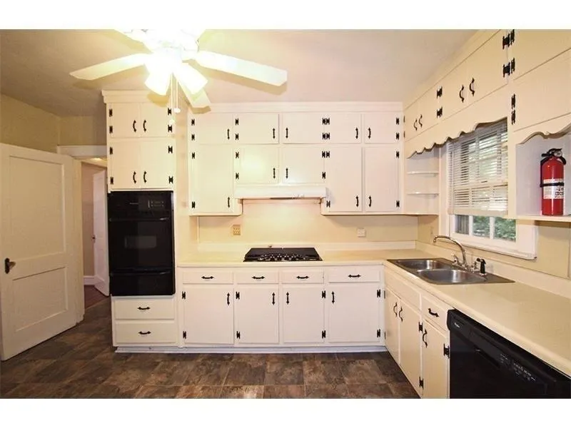 3461 Lee Street College Park, GA 30337