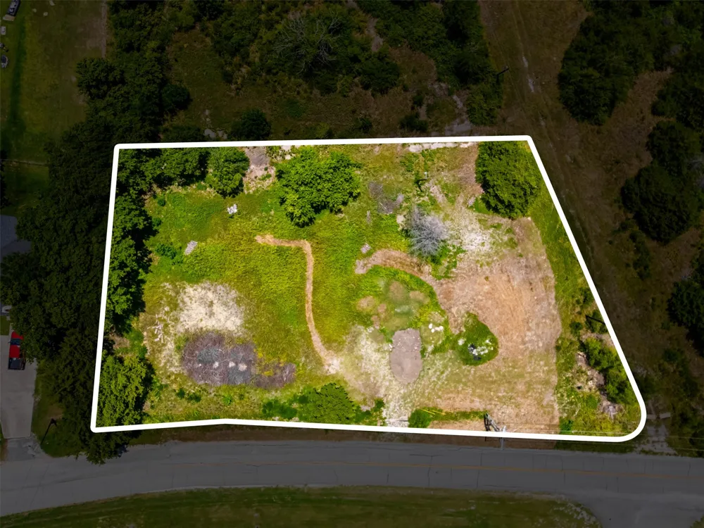 916 Mckenzie Road Balch Springs, TX 75181