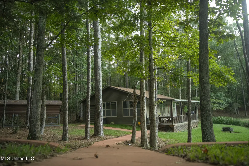 250 Rockwood Road Florence, MS 39073