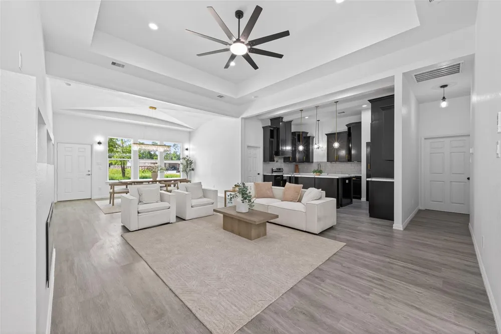 1014 Exotic Pine Drive Huffman, TX 77336