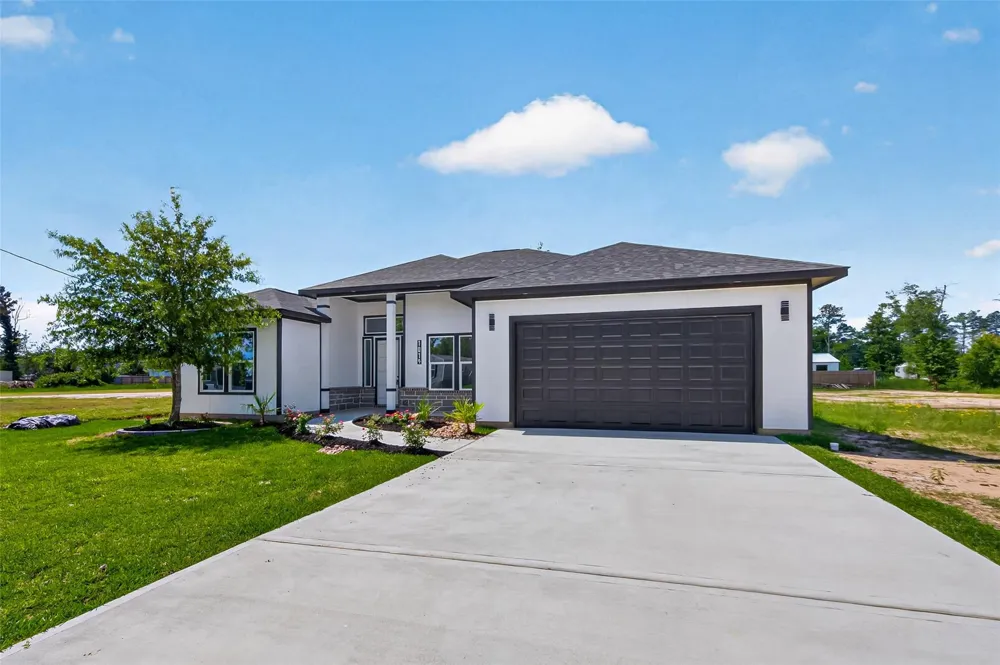 1014 Exotic Pine Drive Huffman, TX 77336