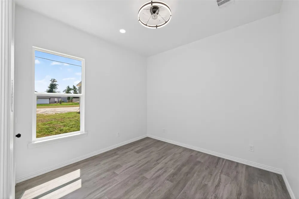 1014 Exotic Pine Drive Huffman, TX 77336