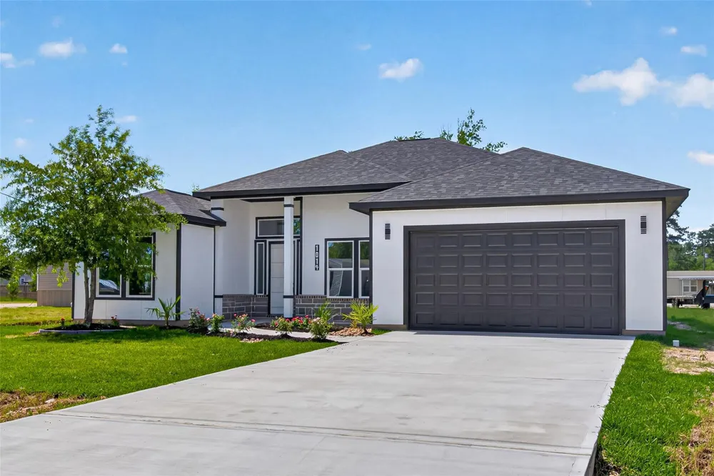 1014 Exotic Pine Drive Huffman, TX 77336