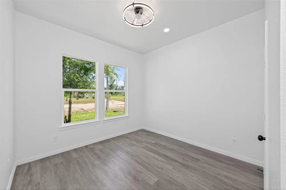 1014 Exotic Pine Drive Huffman, TX 77336