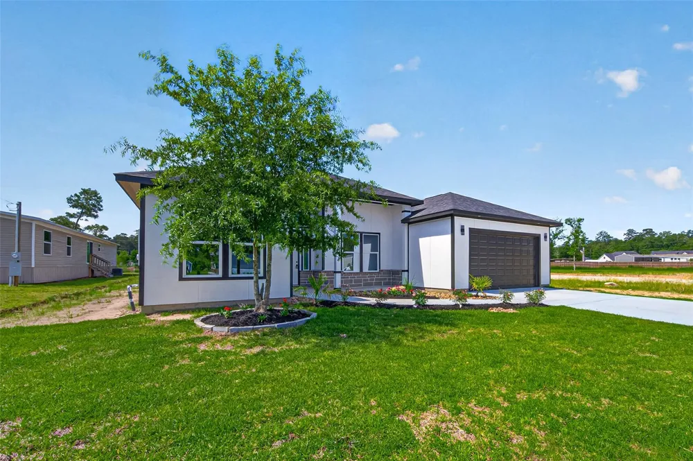 1014 Exotic Pine Drive Huffman, TX 77336
