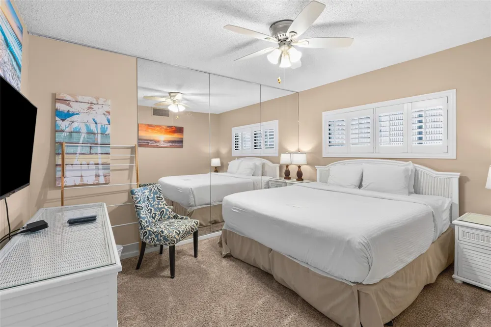 1401 E Beach Drive #809 Galveston, TX 77550
